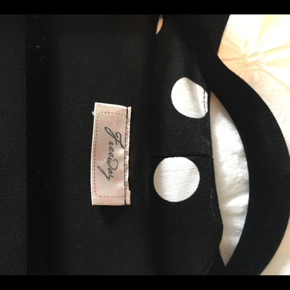 💥3/$20💥 Bardot style dress - Picture 3 of 5